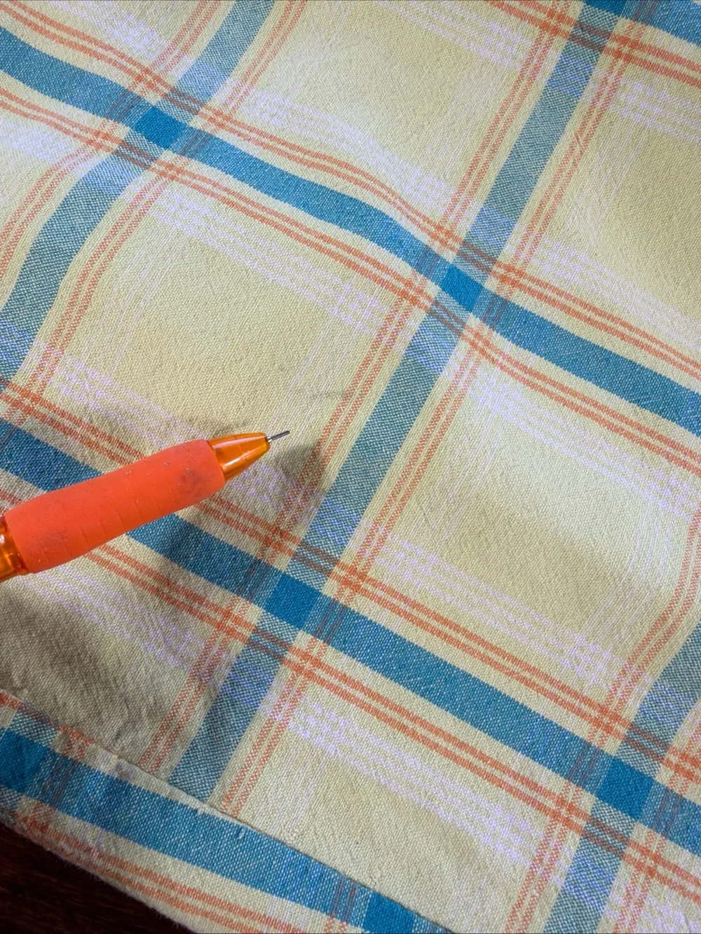 Vintage Y2K South Pole Yellow Plaid Flat Front Shorts with Blue & Orange Stripes
